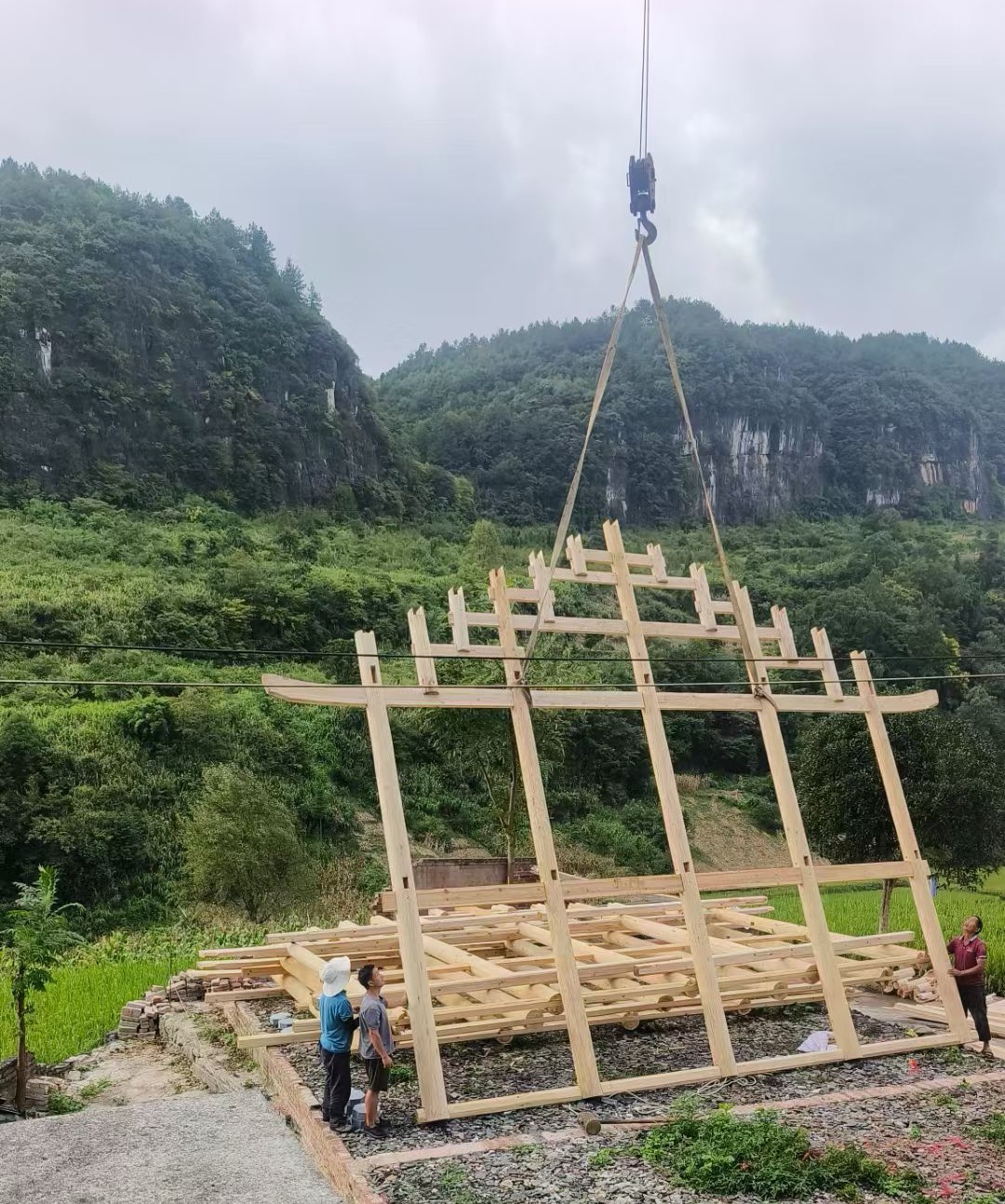 安溪县汽车吊出租公司怎么保证发动机散热问题